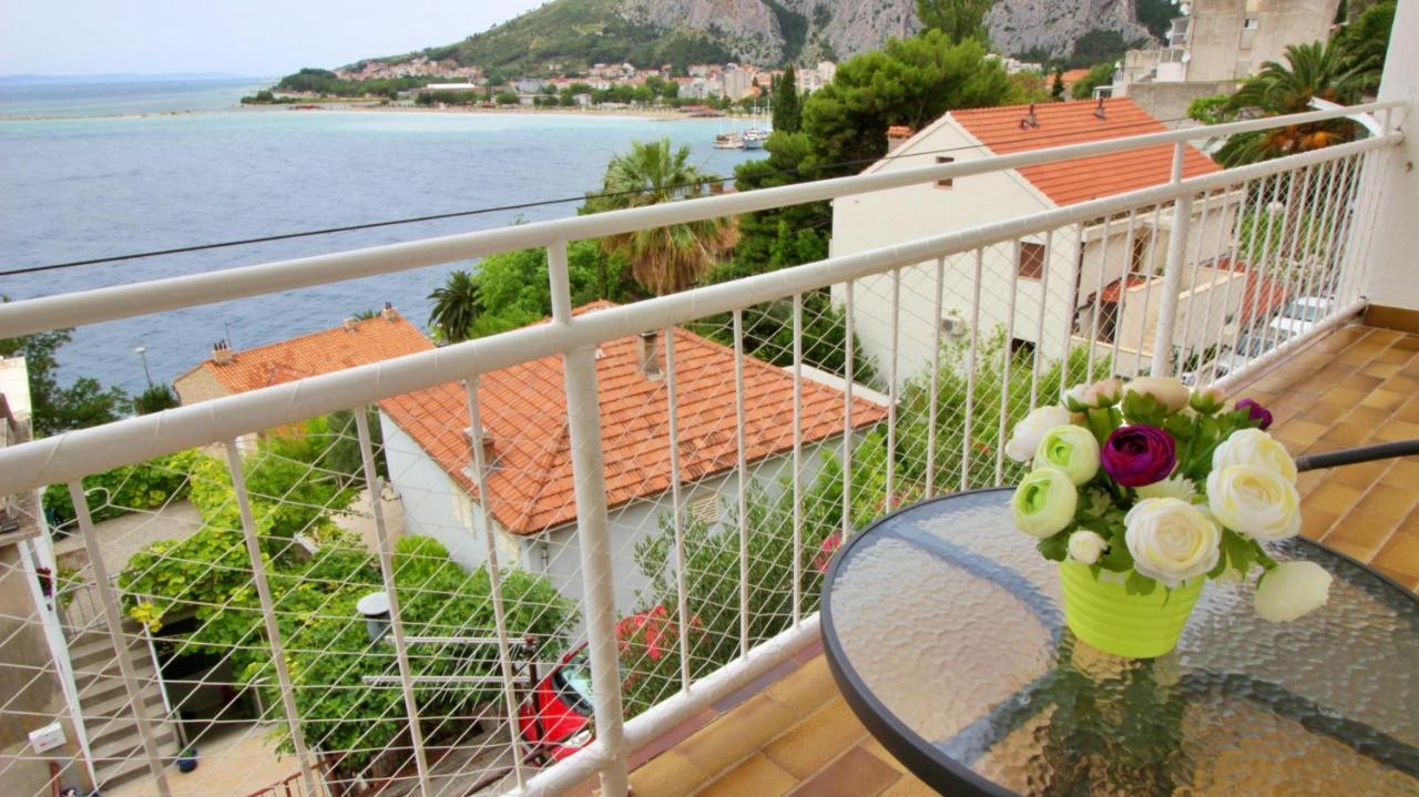 Apartment Ora Omiš Kültér fotó