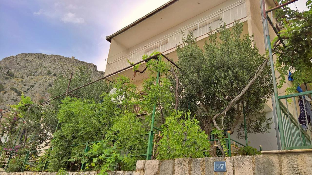 Apartment Ora Omiš Kültér fotó