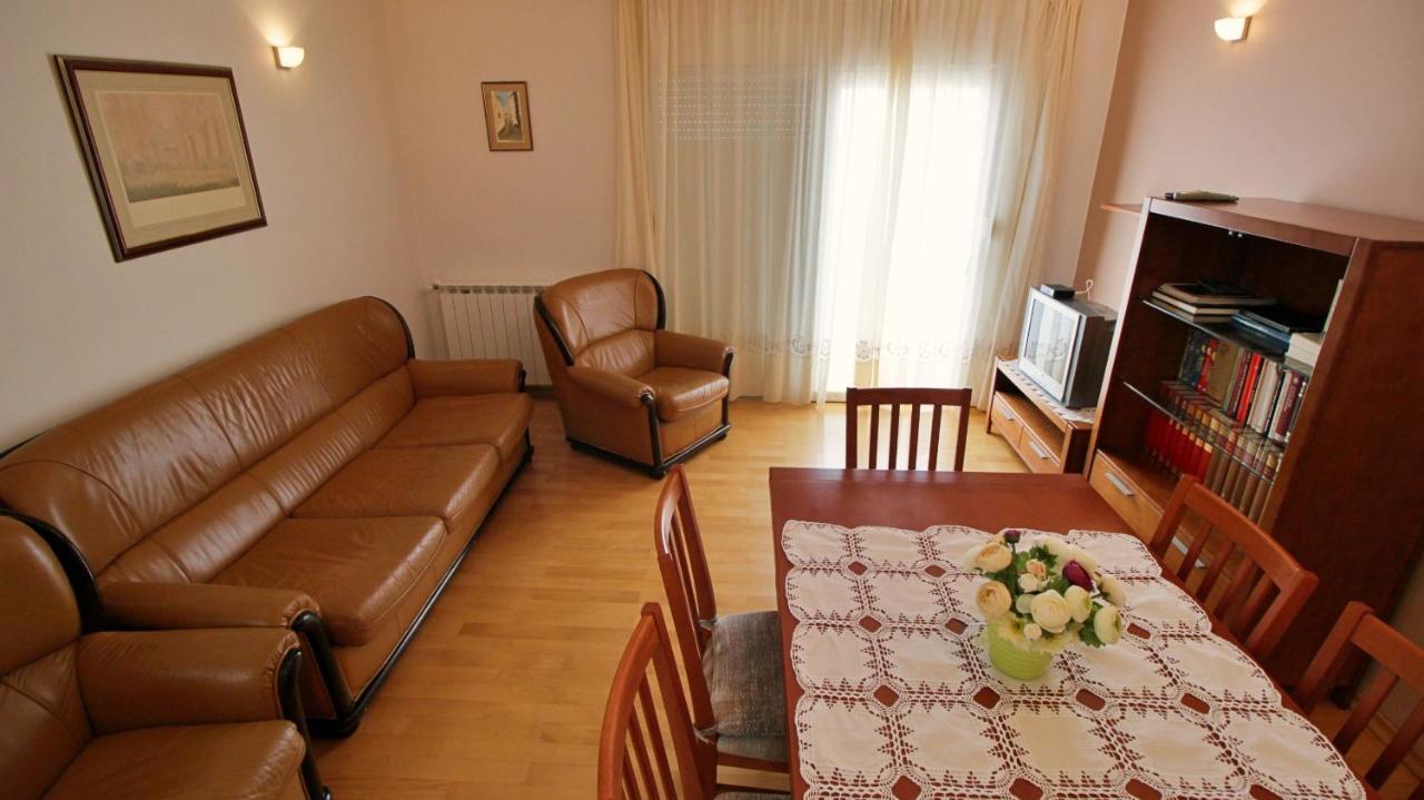 Apartment Ora Omiš Kültér fotó
